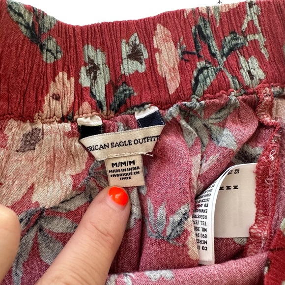 American Eagle Outfitters pink flower mini skirt Medium - Picture 5 of 6